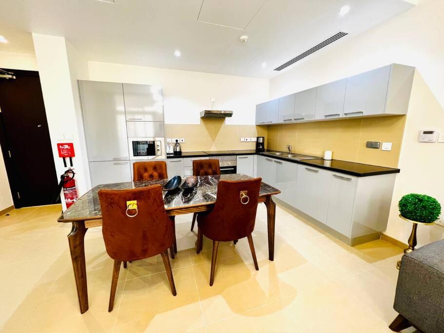 One Bedroom Apartment Muscatbay מראה חיצוני תמונה