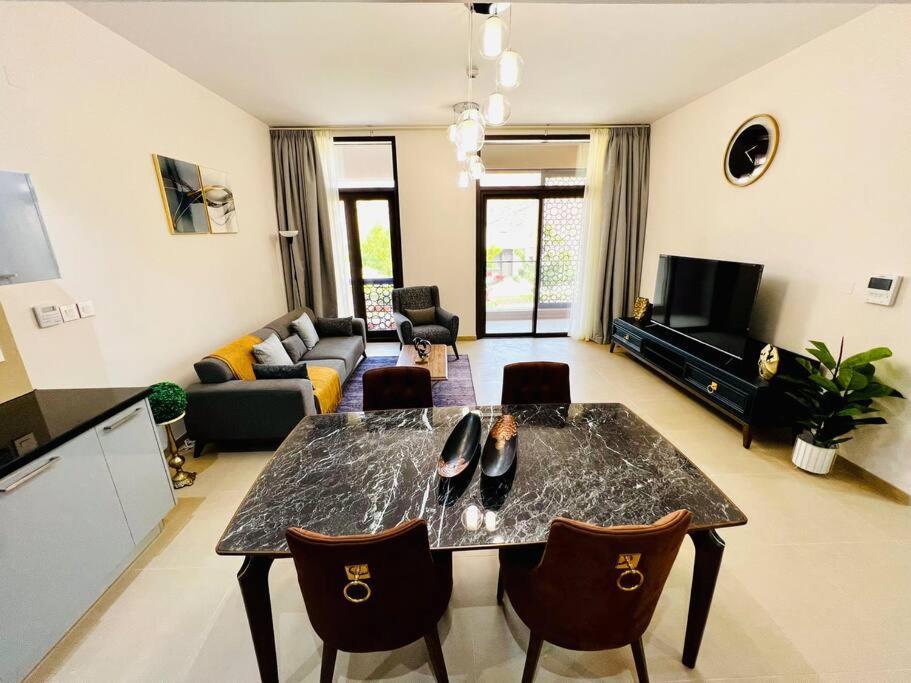 One Bedroom Apartment Muscatbay מראה חיצוני תמונה